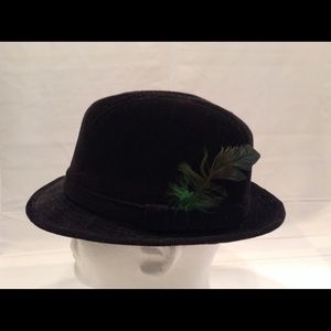 Black fedora size small cotton cordoroy